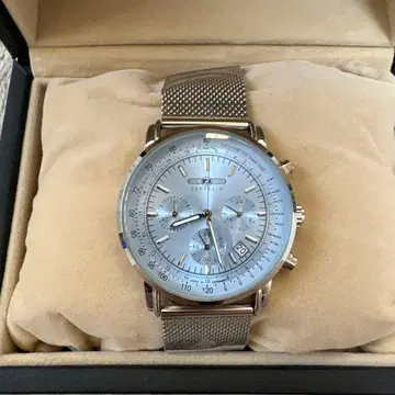 Zeppelin 아이스 블루 메쉬 밴딩 시계