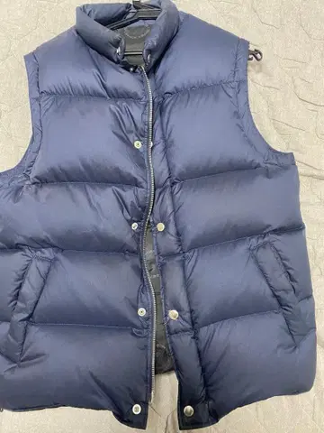 SOPH 다운 베스트 네이비 L