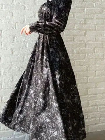 RESEXXY 프론트 개더 플레어 롱 원피스