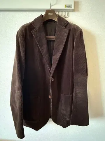 AURALE 다크 브라운 코듀로이 테일러드 자켓