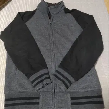 그레이 집업 점퍼
