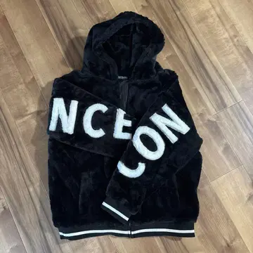 프리 자켓 블랙 후드 부착