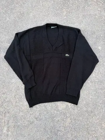 레어템 70s 라코스테 V넥 코튼 니트 스웨터 자수 로고
