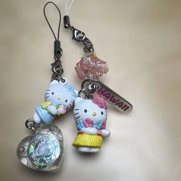 헬로키티 하와이안 스트랩 & 하트 참 키티