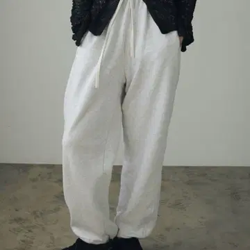 anuke 드로스트링 스웨트 팬츠 하자 있음