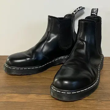 닥터마틴 2976 WS 화이트 스티치 사이드 고어 첼시 부츠