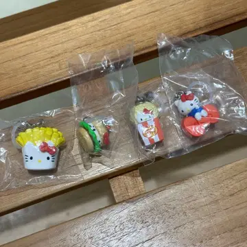 헬로키티 메지루시 액세서리 아메리칸 디자인