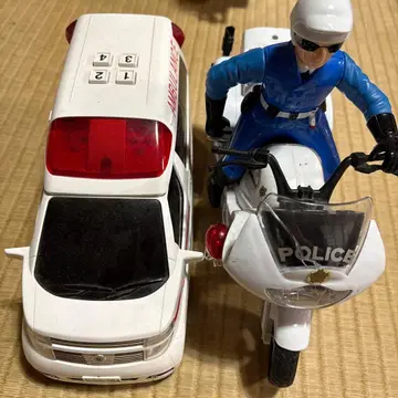 구급차와 경찰 바이크 미니카 세트