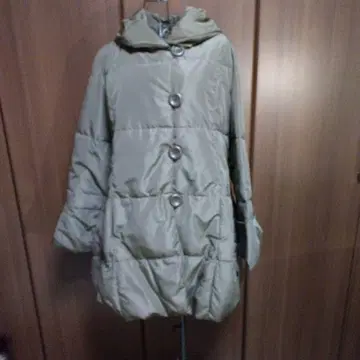 올리브 그린 다운 코트