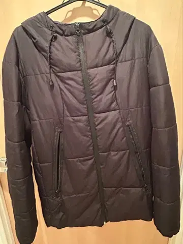 블랙 다운 자켓 가격 인하 가능