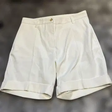 L.LINDEBERG 화이트 숏팬츠 28인치