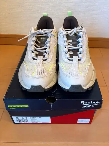 리복 지그 키네티카 화이트 베이지 23cm