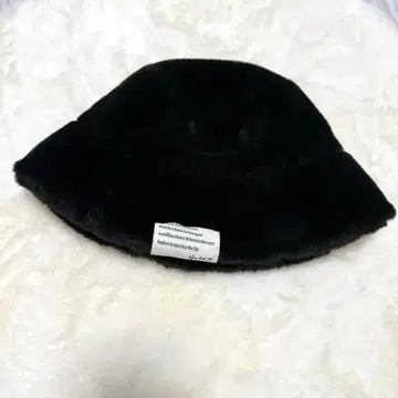 새상품급 herlipto HLT 에코 퍼 버킷 햇 블랙 블랙