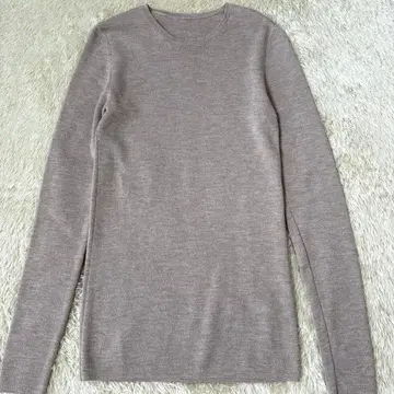 [ 새상품급 ] chaos 18G 빗질 크루넥 니트 풀오버 라이트 베이지