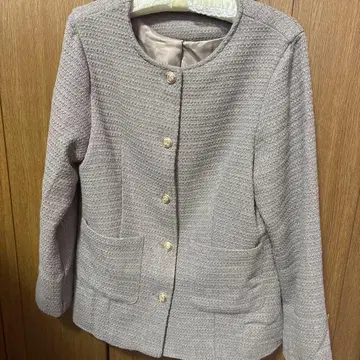 LAUIR (라우어) 금장 버튼 오버 트위드 자켓 (모카)