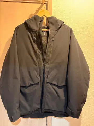 하이브리드 다운 후드티 (3D 컷) 새상품급