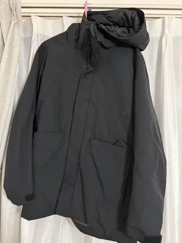 유니클로 하이브리드 다운 후드티