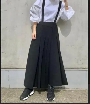 엔폴드 서스펜더 롱 스커트