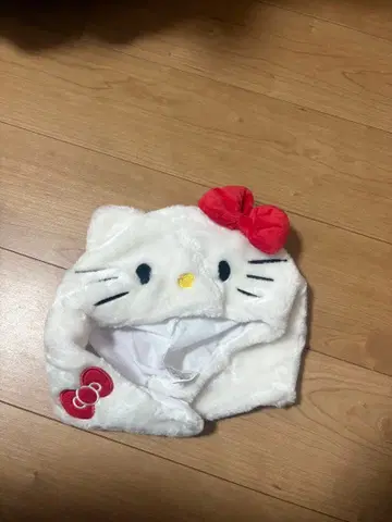 헬로키티 모자