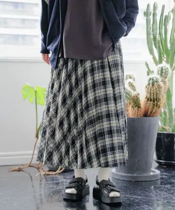 niko and - 워셔블 플리츠 스커트 모노톤 x 피스타치오
