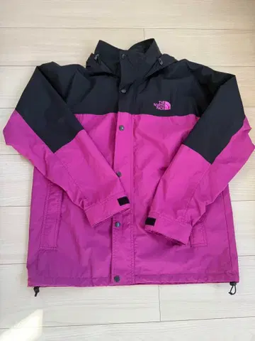 The North Face 마운틴 후드티 보라색/블랙