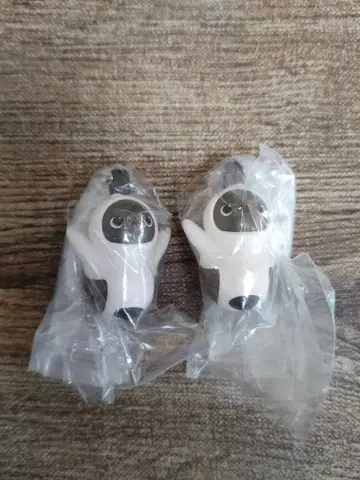 미개봉 LOVOT 캡슐 스윙 마스코트 피규어 차 x 2개