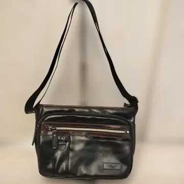 ACE Amazel 블랙 가죽 숄더백