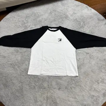 서핑 모티브 래글런 슬리브 트레이닝복