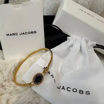 MARC JACOBS 골드 팔찌