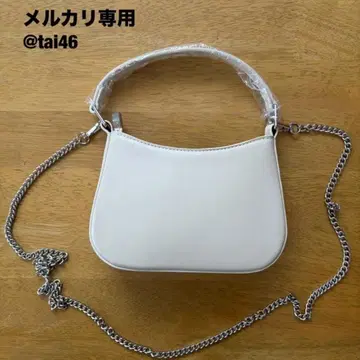 화이트 체인 숄더백