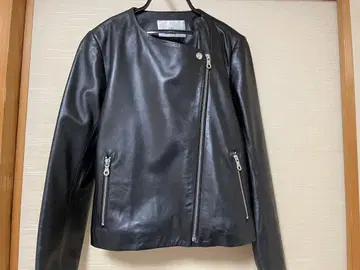 블랙 가죽 라이더 자켓