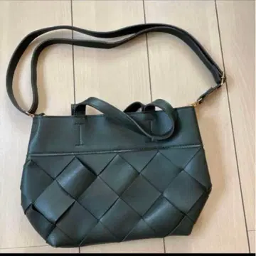 다크 그린 뜨개질 디자인 숄더백