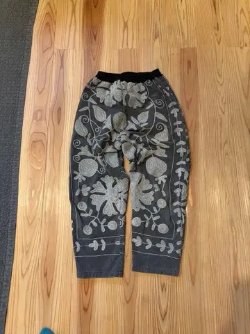 포키피체 자수 그레이 사루엘 팬츠