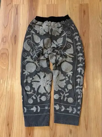 포키피체 자수 그레이 사루엘 팬츠