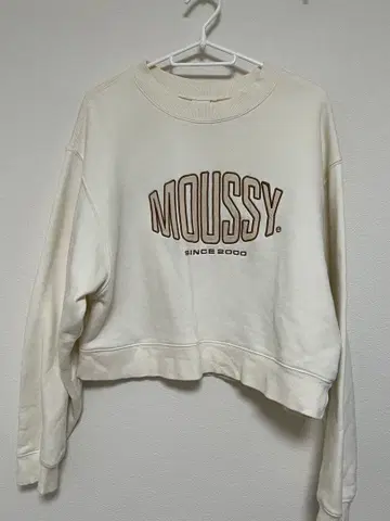 MOUSSY PATCHED OVAL MOUSSY 로고 풀오버