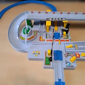 올 거야 건널 거야 캉캉 건널목