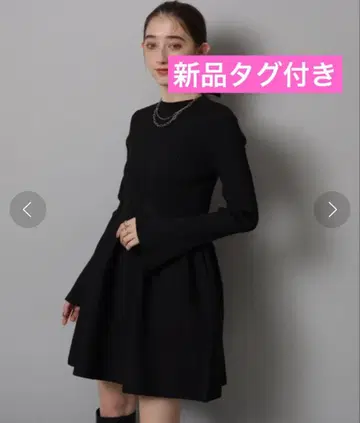 [택 포함 새상품] Rirandture 리브 절개 미니 니트 원피스