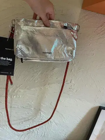 topologie 실버 숄더백