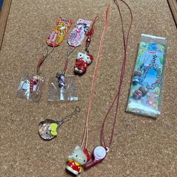 헬로키티 키링 세트