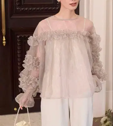 forksy. 포멀 대응 오간자 볼륨 프릴 소매 시어 블라우스