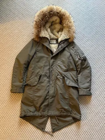 AMERICAN RAG CIE 아메리칸 러그 씨 모즈 코트 사이즈 1