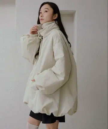 apres jour clair 벌룬 충전솜 아우터 아이보리