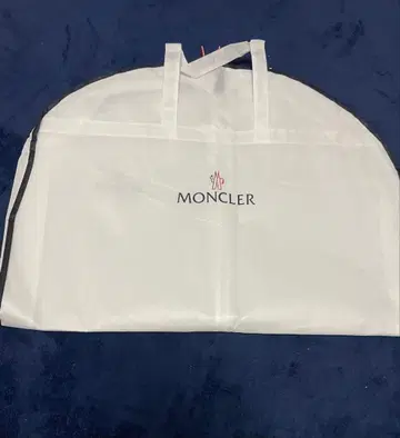 MONCLER 가먼트 백 숏