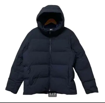 [거의 새상품] 유니클로 심리스 다운 파카 2024 모델 M 블랙