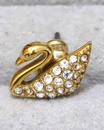 스와로브스키 스완 백조 귀걸이 한쪽 C2492