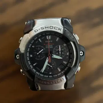 CASIO G-SHOCK 솔라 구동 크로노그래프