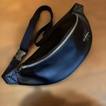 Calvin Klein 캘빈클라인 숄더백