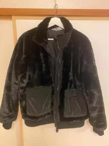 엠포리오 아르마니 플리스 점퍼 미사용