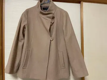 베이지 더블 버튼 울 코트