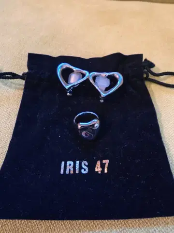 [ IRIS 47 ] 하트 귀찌 반지 세트